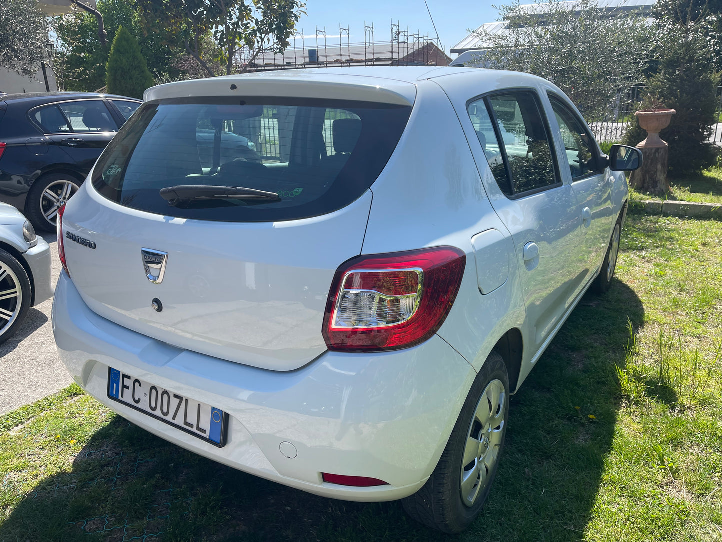 Dacia sandero anno 2013 1.5 diesel auto dai consumi molto contenuti, auto appena stata tagliandata.